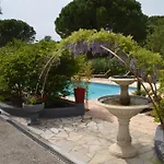 Les Mayombes Bed and breakfast