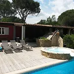 Les Mayombes 4* Roquebrune-sur-Argens