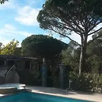 Les Mayombes Bed and breakfast
