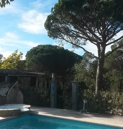 Les Mayombes Bed & Breakfast