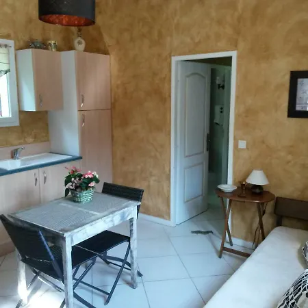 Les Mayombes Bed & Breakfast