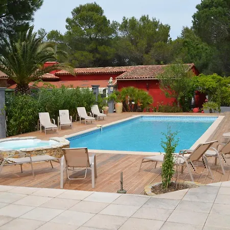 Bed & Breakfast Les Mayombes 3*
