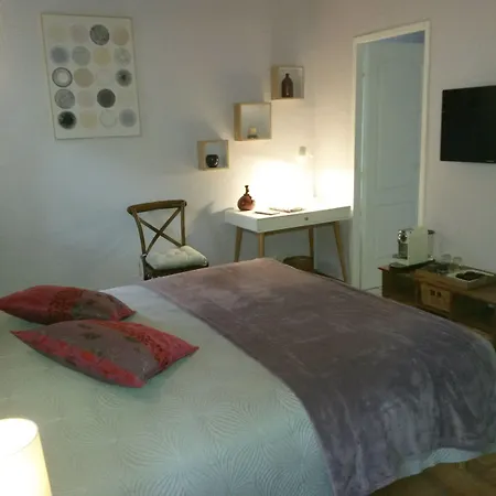 Nocleg ze śniadaniem Les Mayombes