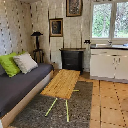 Les Mayombes Bed & Breakfast 3*