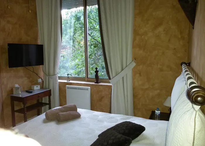 Bed & Breakfast Les Mayombes 4*