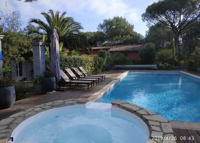 Les Mayombes Roquebrune-sur-Argens